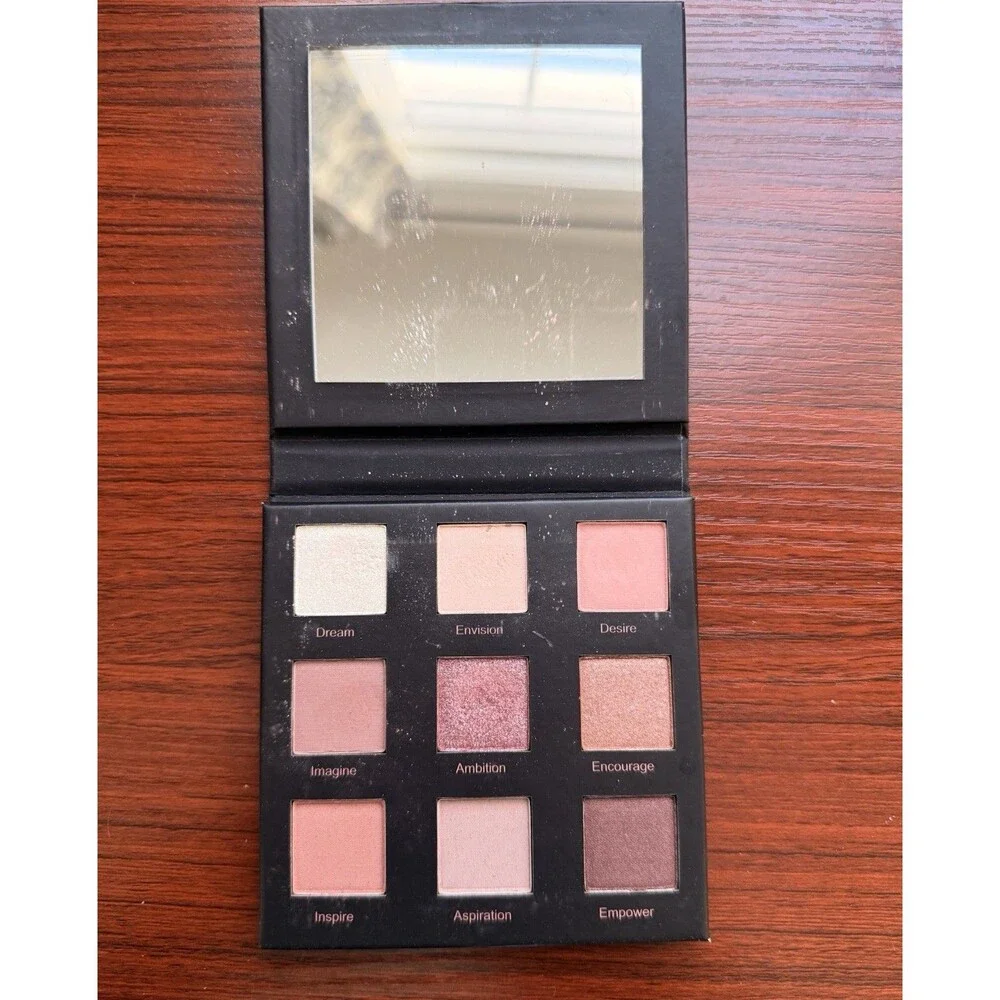 RealHer Eyeshadow Palette Dreams So Big Eyeshadow Palette 9 x 1.2g